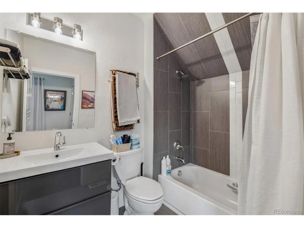 2658 Stout Street Denver, CO 80205