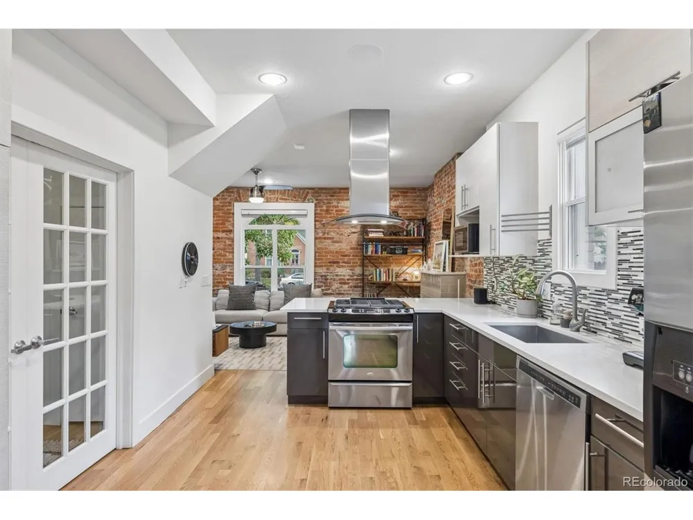 2658 Stout Street Denver, CO 80205