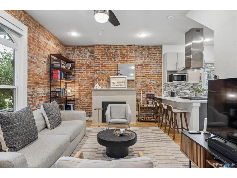2658 Stout Street Denver, CO 80205