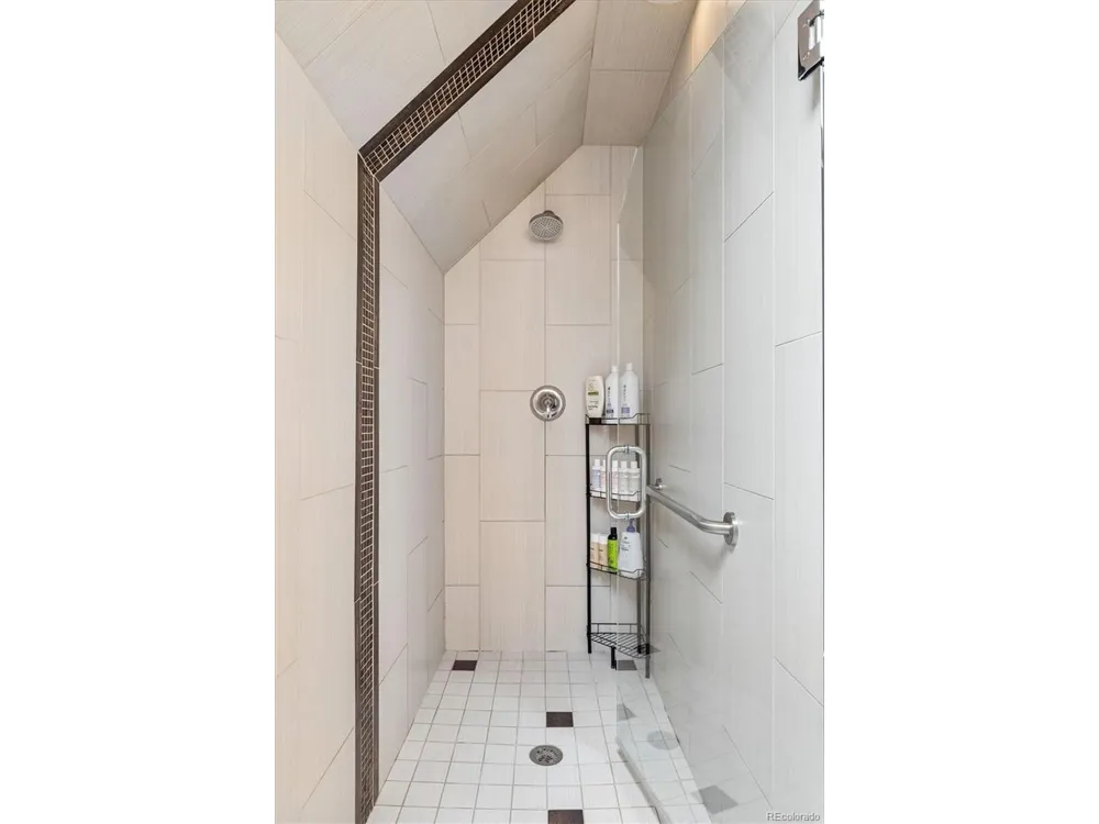 2658 Stout Street Denver, CO 80205