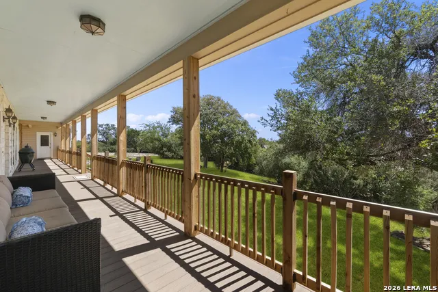 1405 Countryside Bnd Fredericksburg, TX 78624