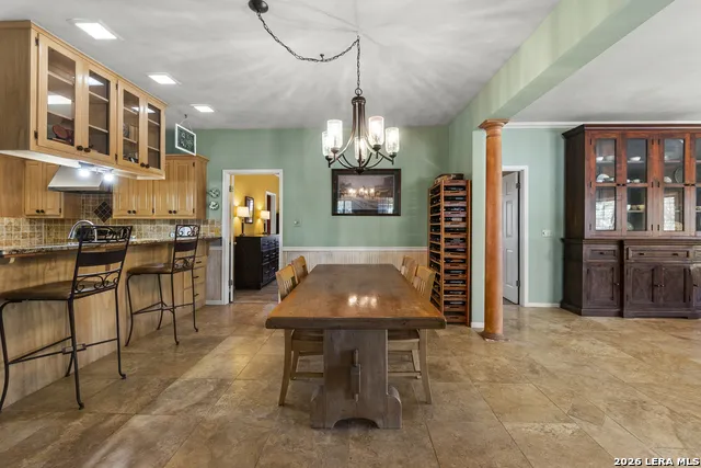 1405 Countryside Bnd Fredericksburg, TX 78624