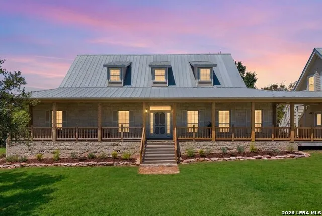 1405 Countryside Bnd Fredericksburg, TX 78624