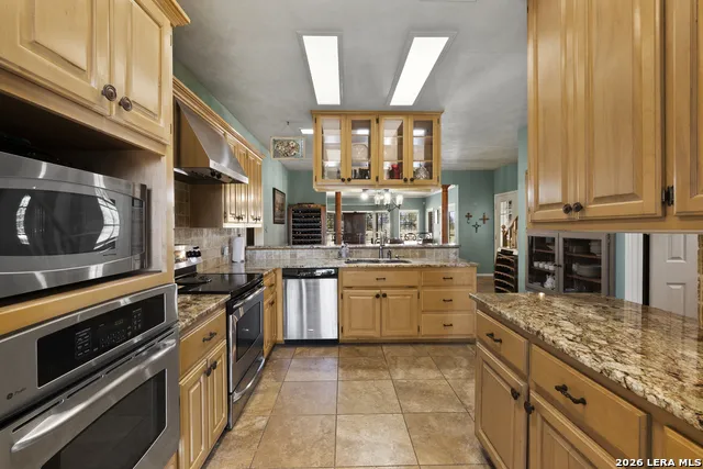 1405 Countryside Bnd Fredericksburg, TX 78624