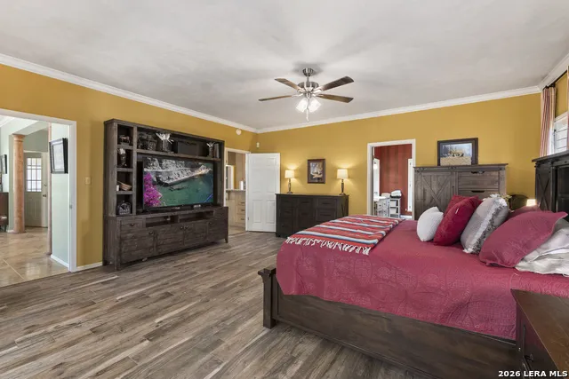 1405 Countryside Bnd Fredericksburg, TX 78624