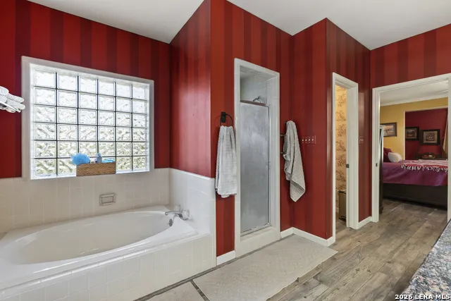 1405 Countryside Bnd Fredericksburg, TX 78624