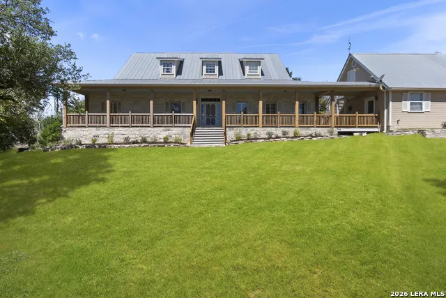 1405 Countryside Bnd Fredericksburg, TX 78624