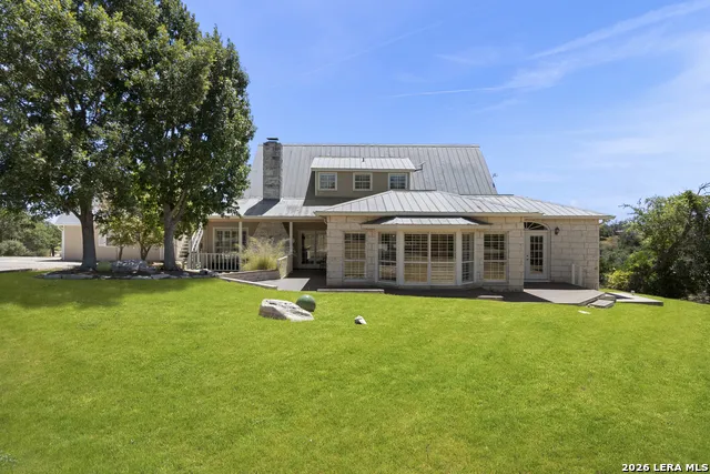 1405 Countryside Bnd Fredericksburg, TX 78624