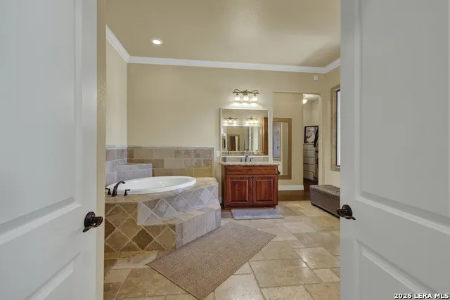14190 IRON HORSE WAY Helotes, TX 78023