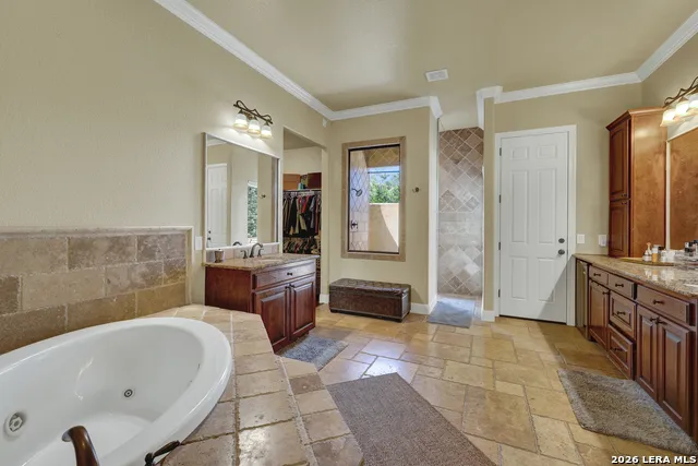 14190 IRON HORSE WAY Helotes, TX 78023
