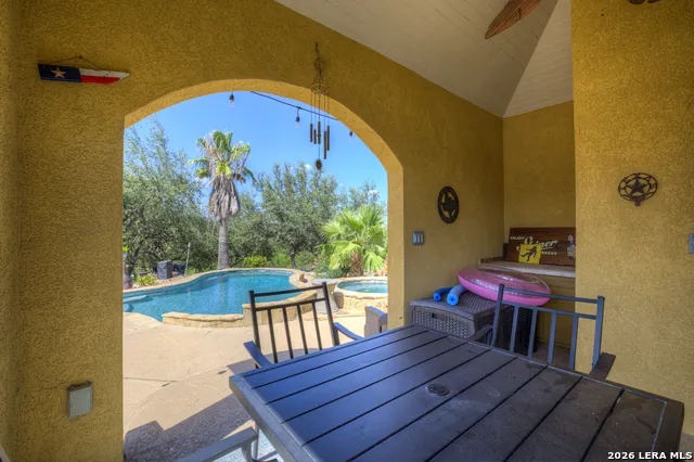 14190 IRON HORSE WAY Helotes, TX 78023