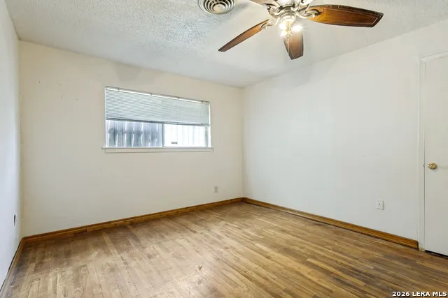 247 Edna San Antonio, TX 78220