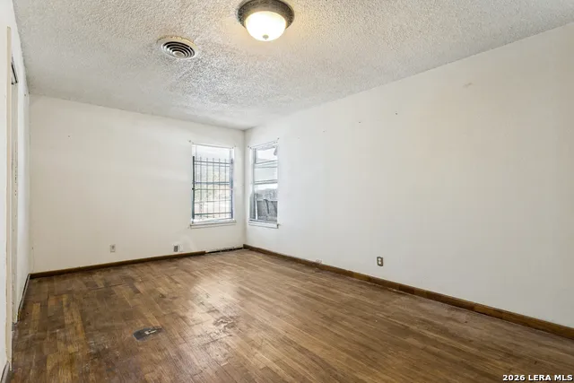 247 Edna San Antonio, TX 78220