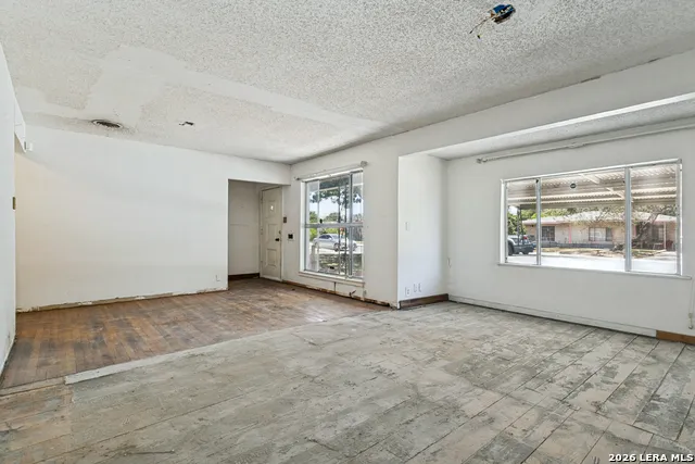 247 Edna San Antonio, TX 78220