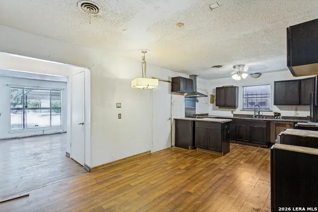 247 Edna San Antonio, TX 78220