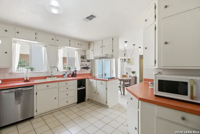 7 LA MOTTE ST Brackettville, TX 78832