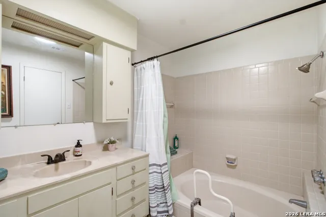7 LA MOTTE ST Brackettville, TX 78832