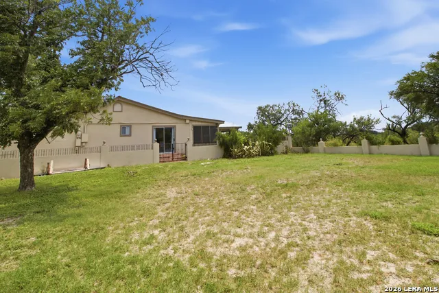 7 LA MOTTE ST Brackettville, TX 78832