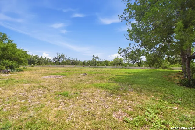 7 LA MOTTE ST Brackettville, TX 78832