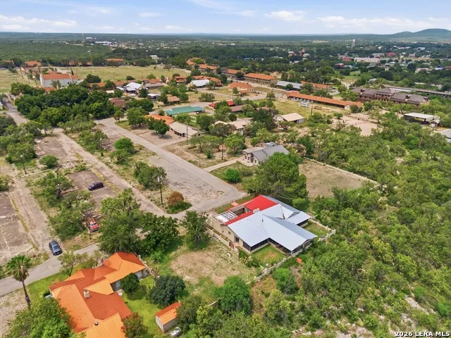7 LA MOTTE ST Brackettville, TX 78832