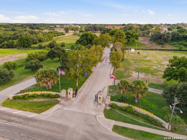 7 LA MOTTE ST Brackettville, TX 78832