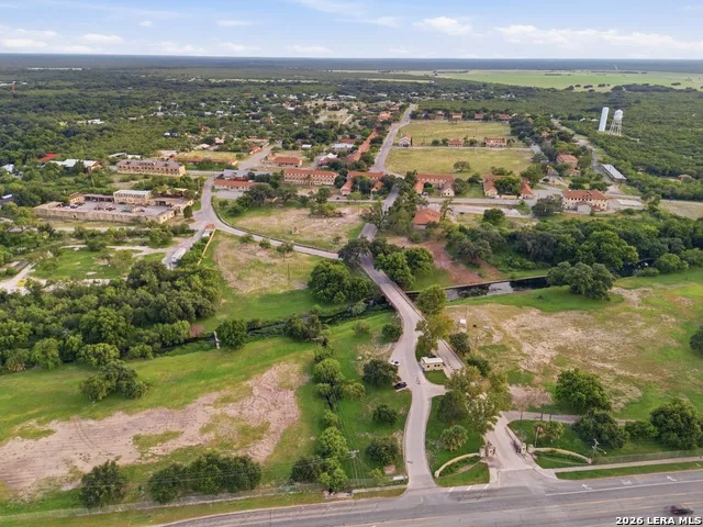 7 LA MOTTE ST Brackettville, TX 78832