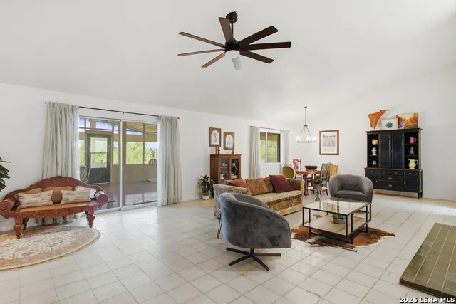 7 LA MOTTE ST Brackettville, TX 78832
