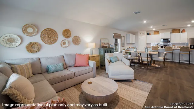 136 Ivy Way Mico, TX 78056