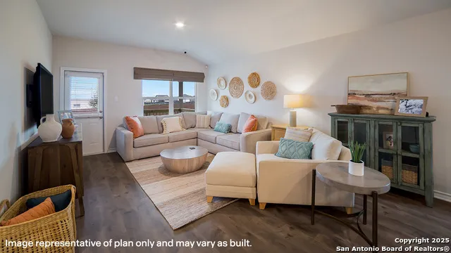 136 Ivy Way Mico, TX 78056
