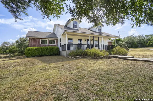 162 ARNOLD DR Canyon Lake, TX 78133