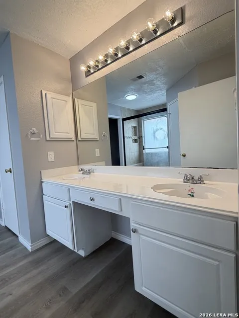 13119 FORUM RD Universal City, TX 78148
