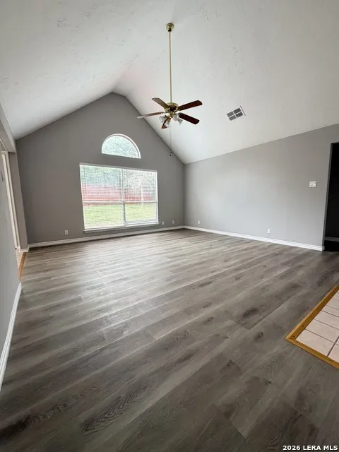 13119 FORUM RD Universal City, TX 78148