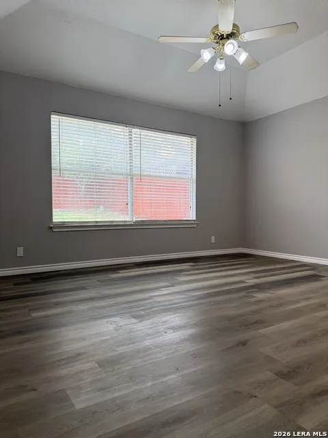 13119 FORUM RD Universal City, TX 78148