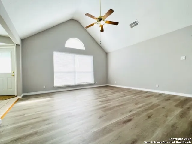 13119 FORUM RD Universal City, TX 78148