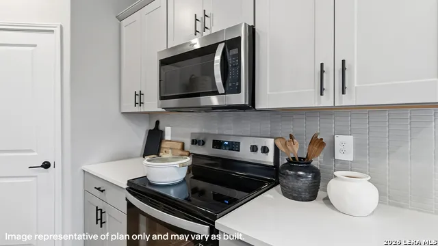101 Ivy Way Mico, TX 78056