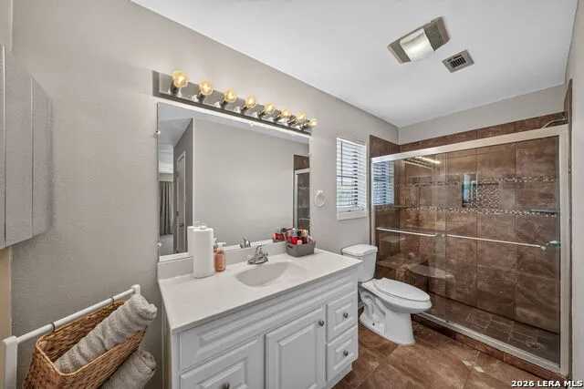 325 WENDY LN Seguin, TX 78155