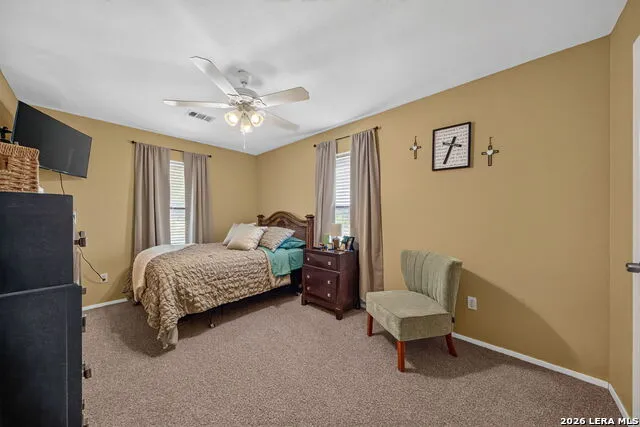 325 WENDY LN Seguin, TX 78155