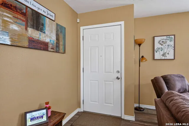 325 WENDY LN Seguin, TX 78155