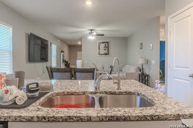 5303 Flying Hooves San Antonio, TX 78222