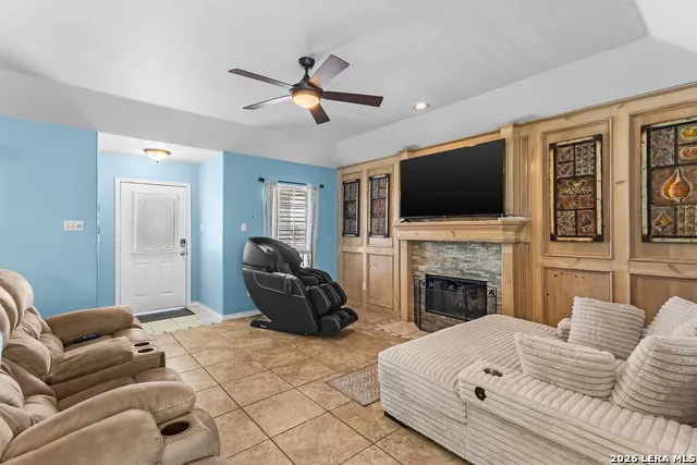 15225 BARATARIA DR Corpus Christi, TX 78418