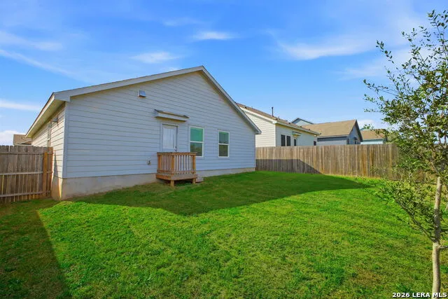 124 Wood Moss Floresville, TX 78114