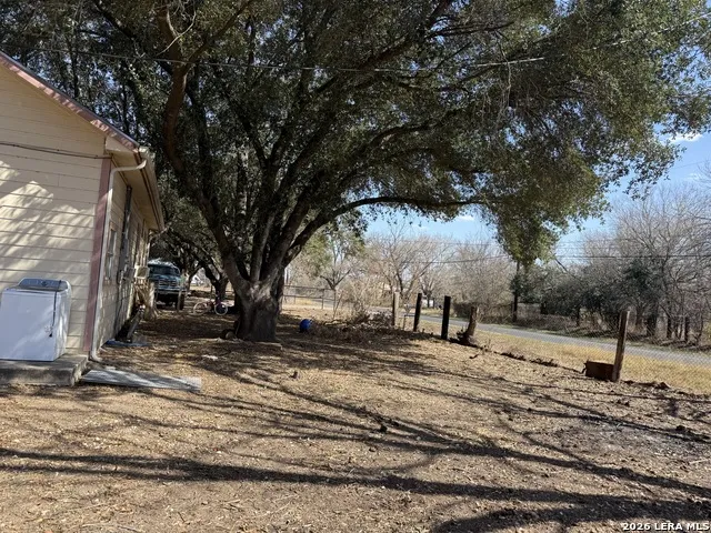 11865 Briggs Atascosa, TX 78002