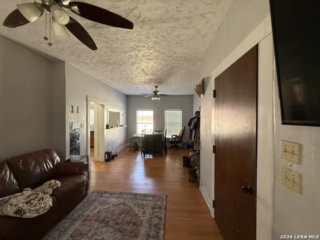 11865 Briggs Atascosa, TX 78002