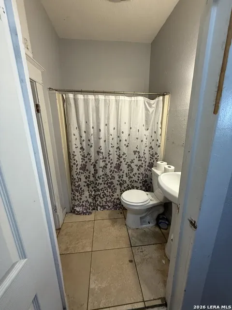 11865 Briggs Atascosa, TX 78002