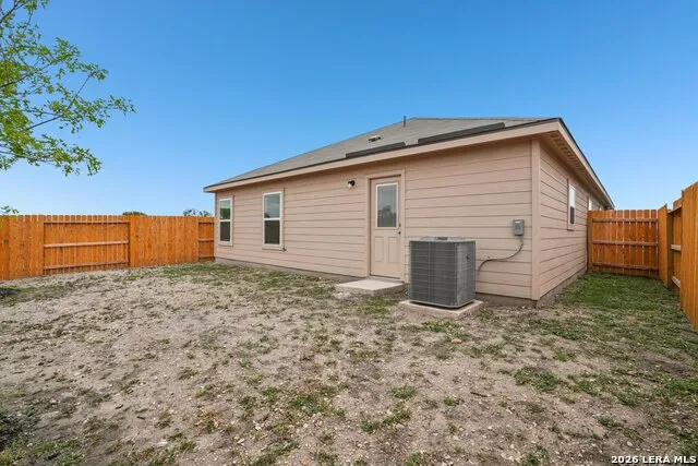 4319 Rocky Neck Cove Von Ormy, TX 78073