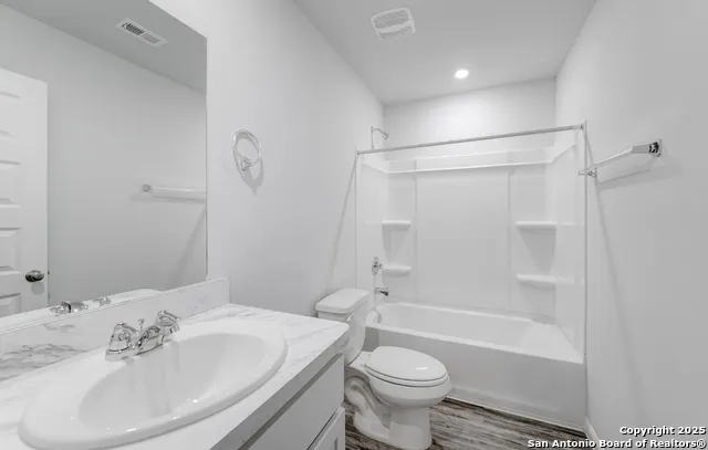 505 Sendera Way Kenedy, TX 78119