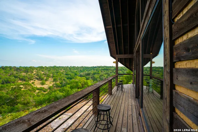 225 Valley View Dr Comfort, TX 78013