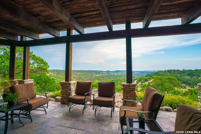 225 Valley View Dr Comfort, TX 78013