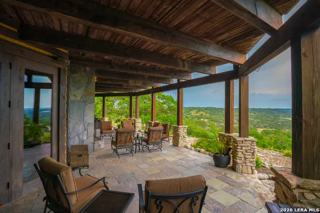 225 Valley View Dr Comfort, TX 78013