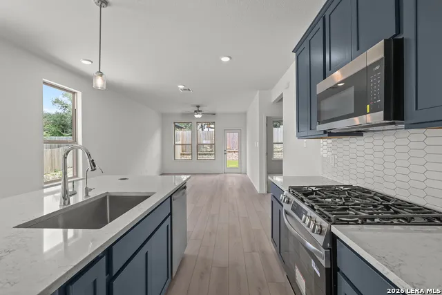 1018 West 1604 North Unit 205 San Antonio, TX 78251